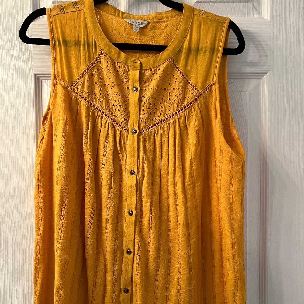 Lucky Brand Sleeveless Top Textured Button Front